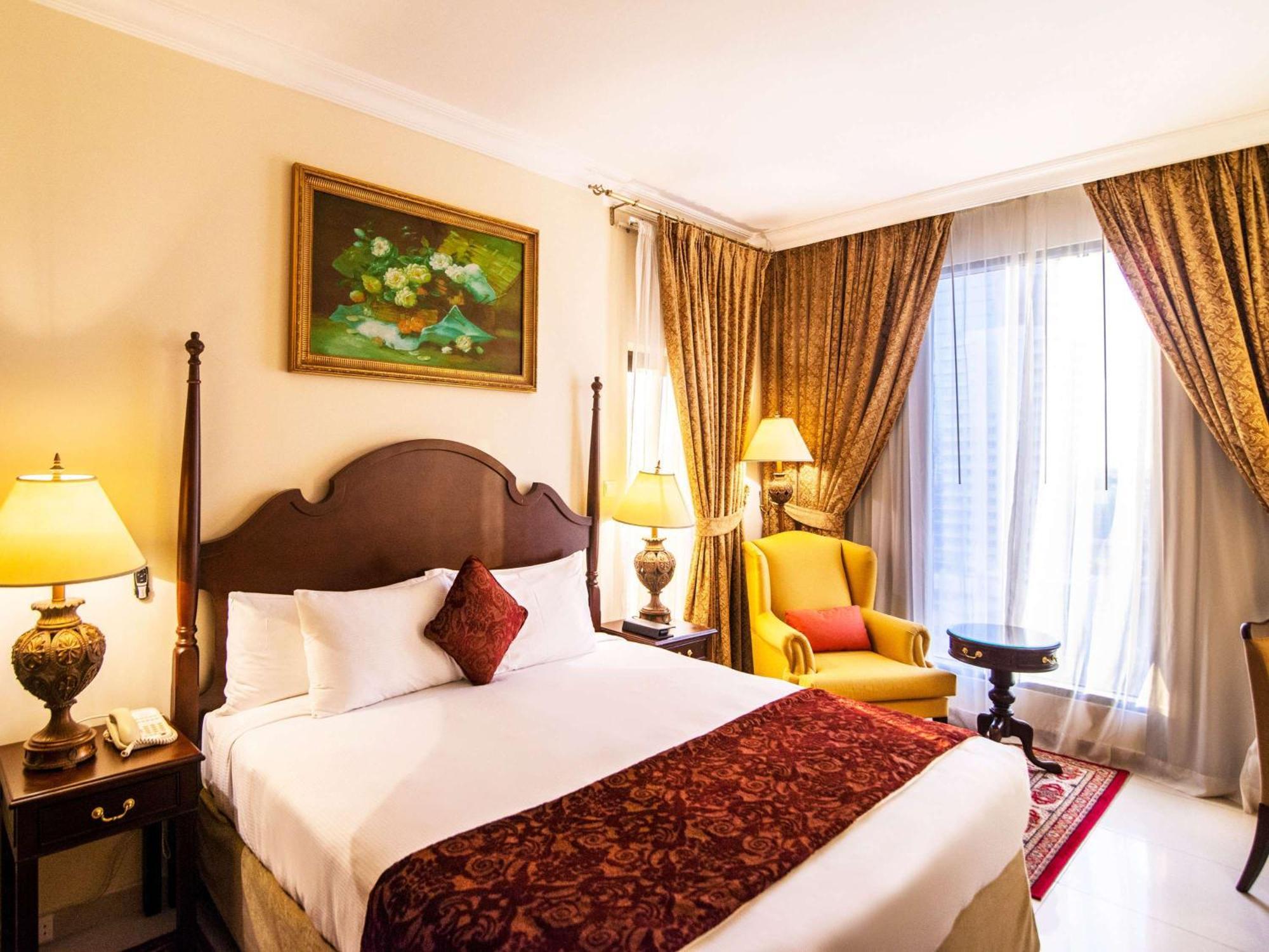 Mercure Barsha Heights And Hotel 4*