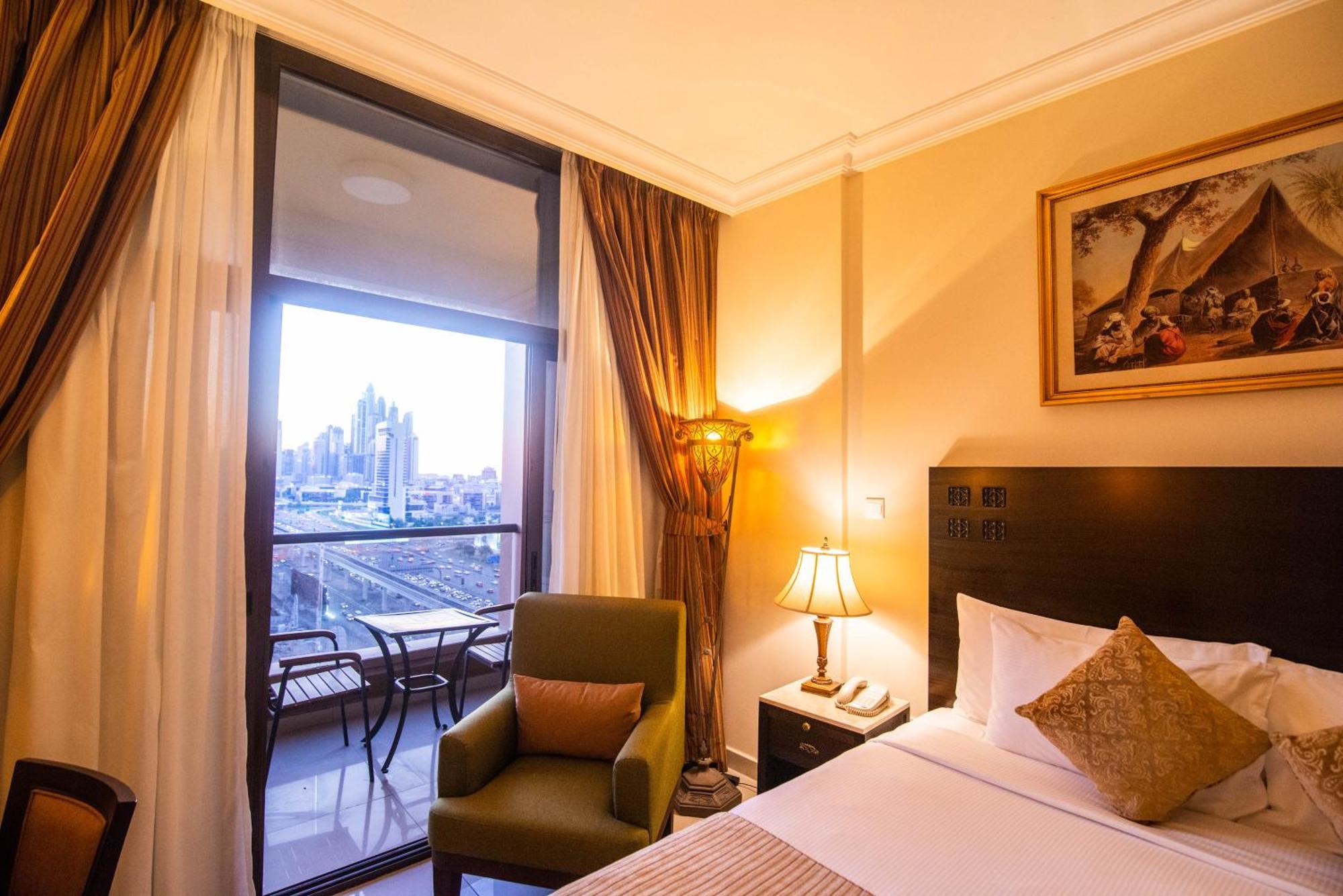 Hotel Mercure Barsha Heights And