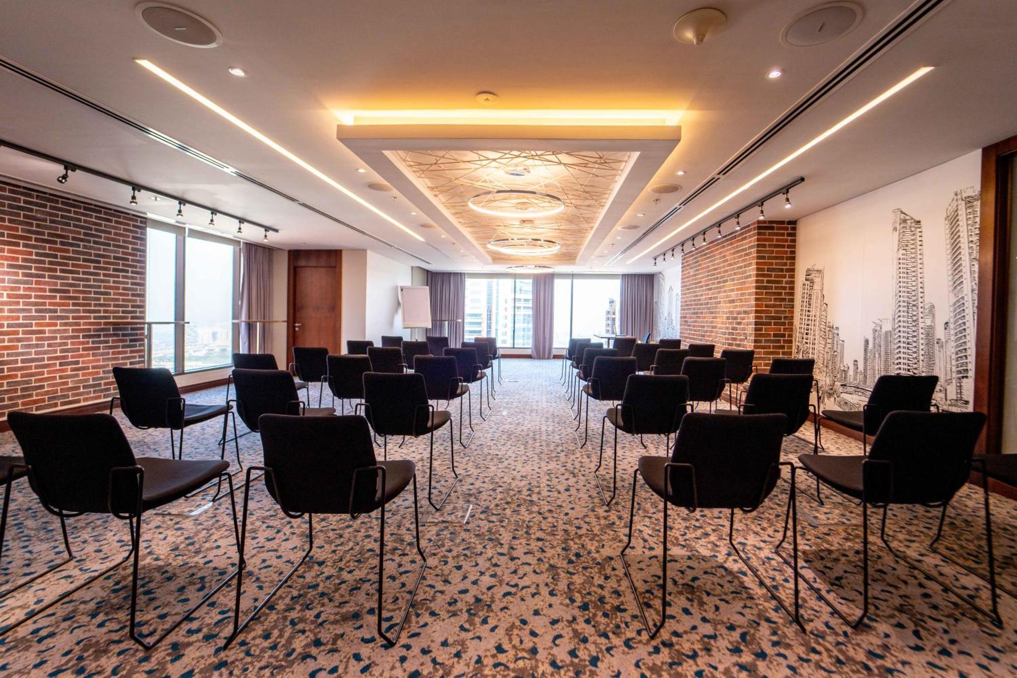 Mercure Barsha Heights And Hotel Dubai