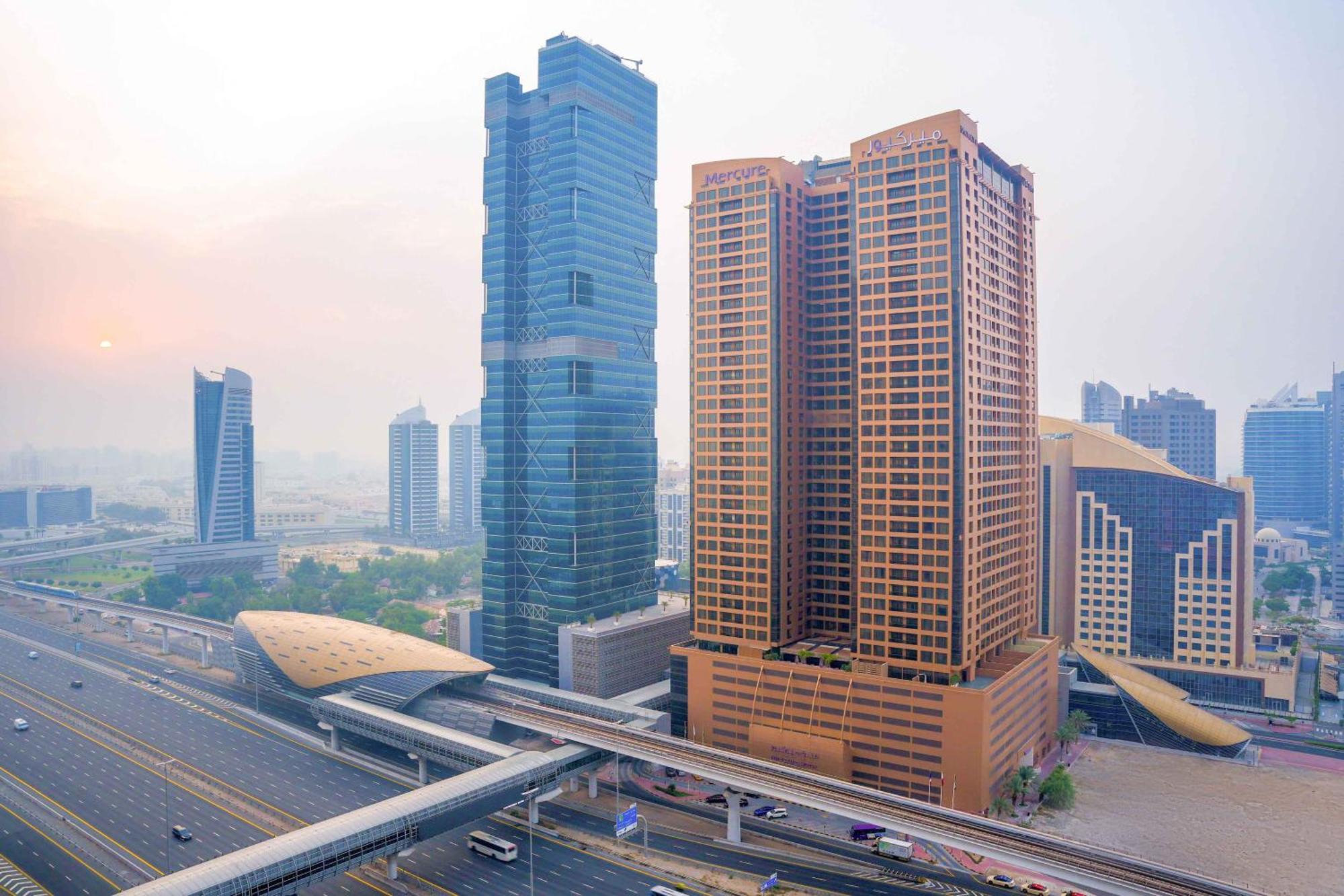 Mercure Barsha Heights And Hotel 4*