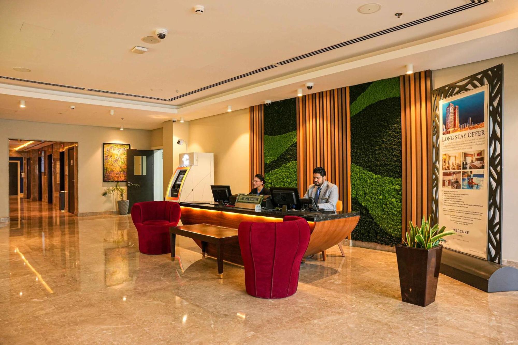 Mercure Barsha Heights And Hotel