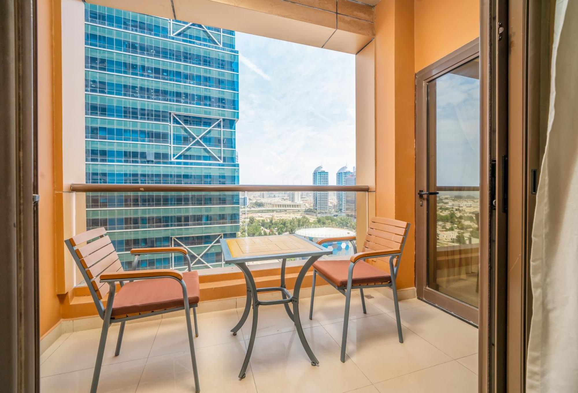 Hotel Mercure Barsha Heights And Dubai